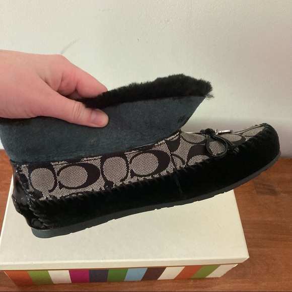 Coach Signature Arleen Jacquard Sherpa Moccasin Slippers - Picture 8 of 11